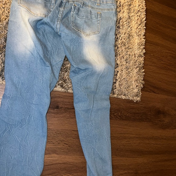 Colombian size 3 - Picture 3 of 3